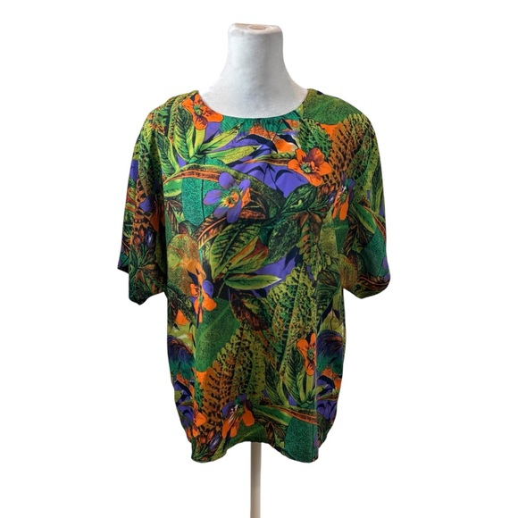 NICOLA Tops - Vintage Nicola Brand Jungle Print Short Sleeve Blouse Size Medium